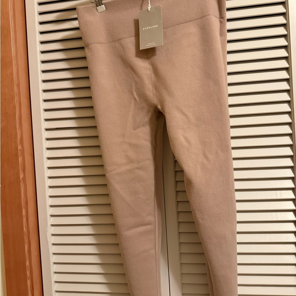 Everlane woman’s Beige Leggings